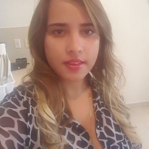 Meet your Posher, Ilia rosa